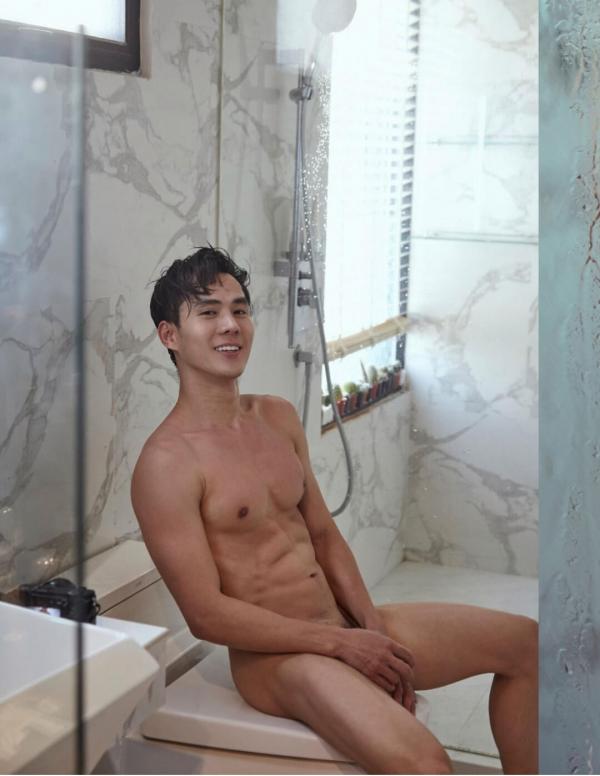 AWESOME-MEN-5--Prinzzer